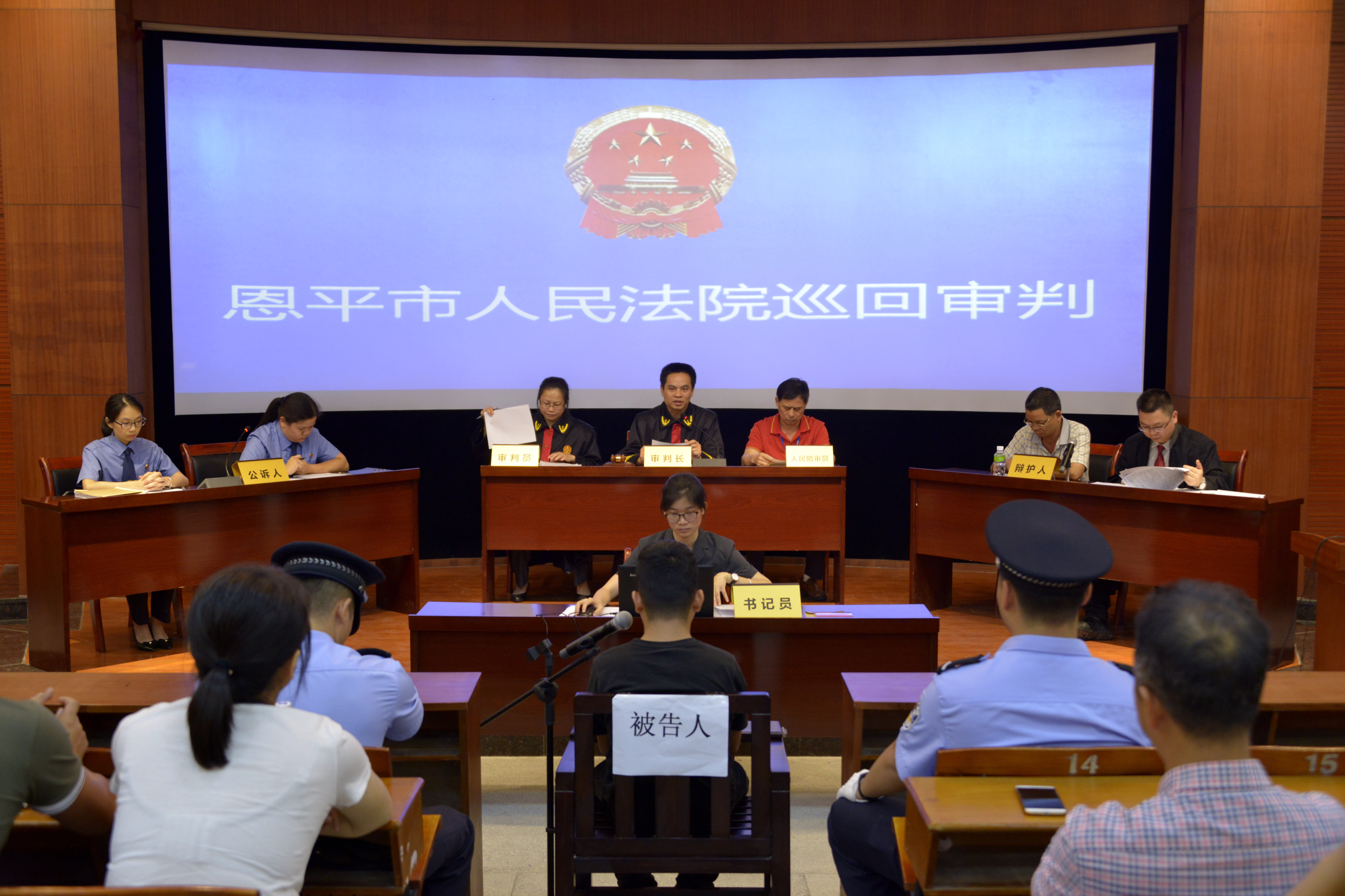 牟玉春2（組照04：巡回審判、情暖僑鄉(xiāng)—校園普法18.6.28）.JPG