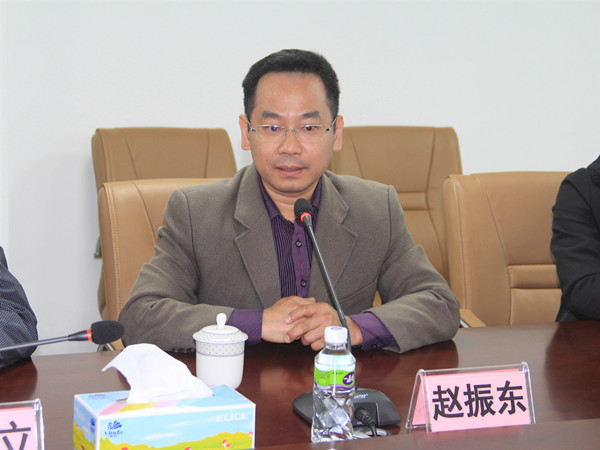 3.江門市中心醫(yī)院“組團式”幫扶專家隊隊長趙振東講話_副本.jpg