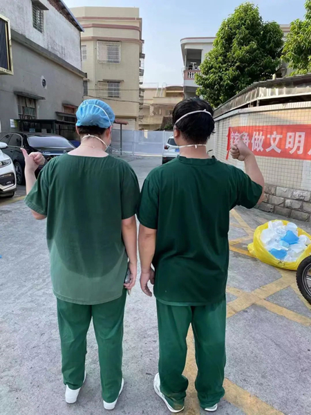 4.中秋節(jié)堅守新會區(qū)疫情防控一線的恩平醫(yī)護人員_副本.jpg