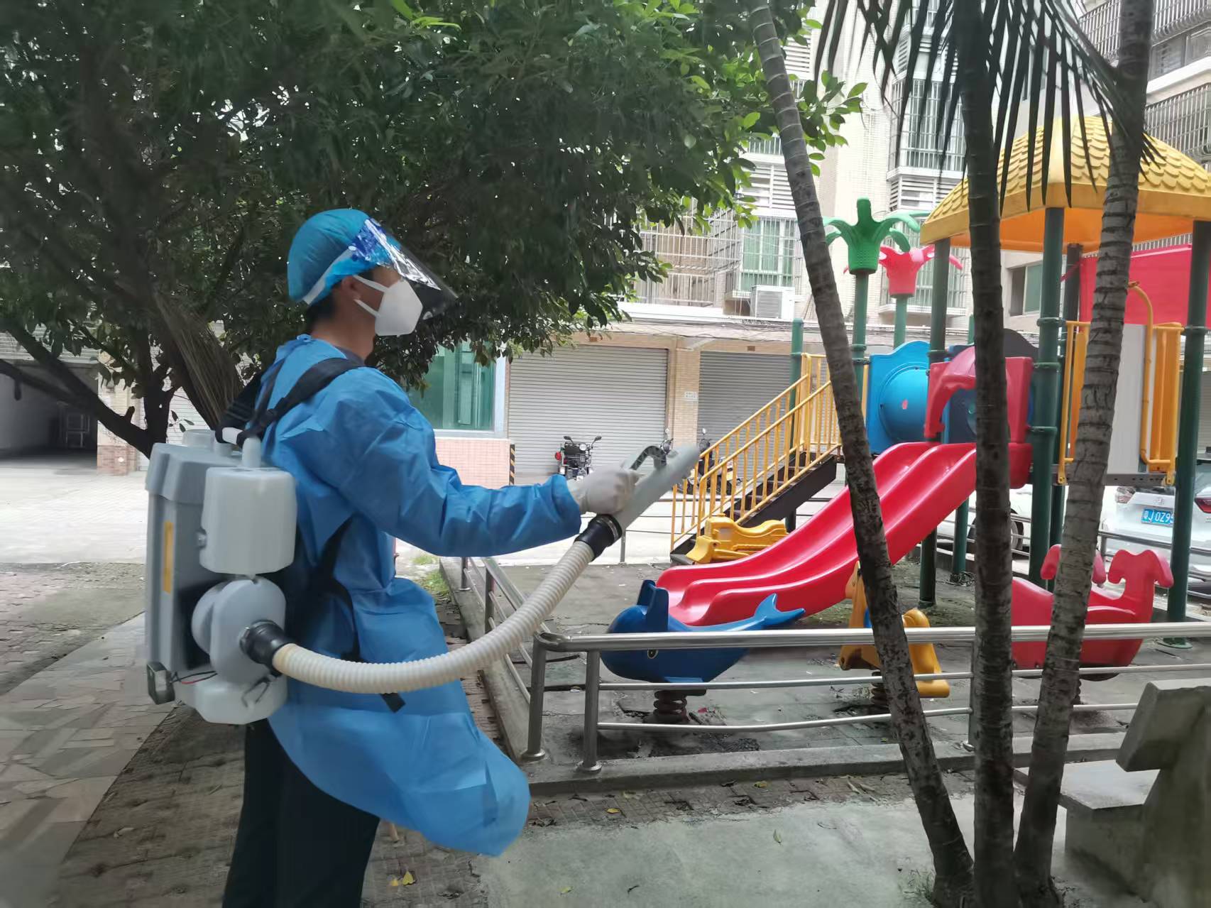 恩平市農業(yè)農村局組織消殺力量下沉恩城街道 開展愛國衛(wèi)生消殺行動